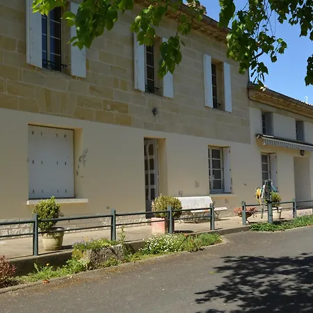 בית נופש Le Petit Rouyot 3*