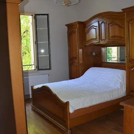 בית נופש Le Petit Rouyot 3*